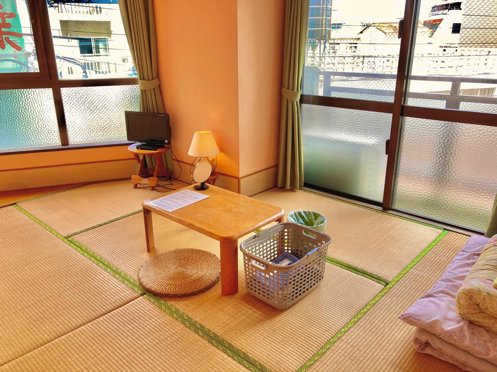 Hostel Hakuseiso Naha Ngoại thất bức ảnh