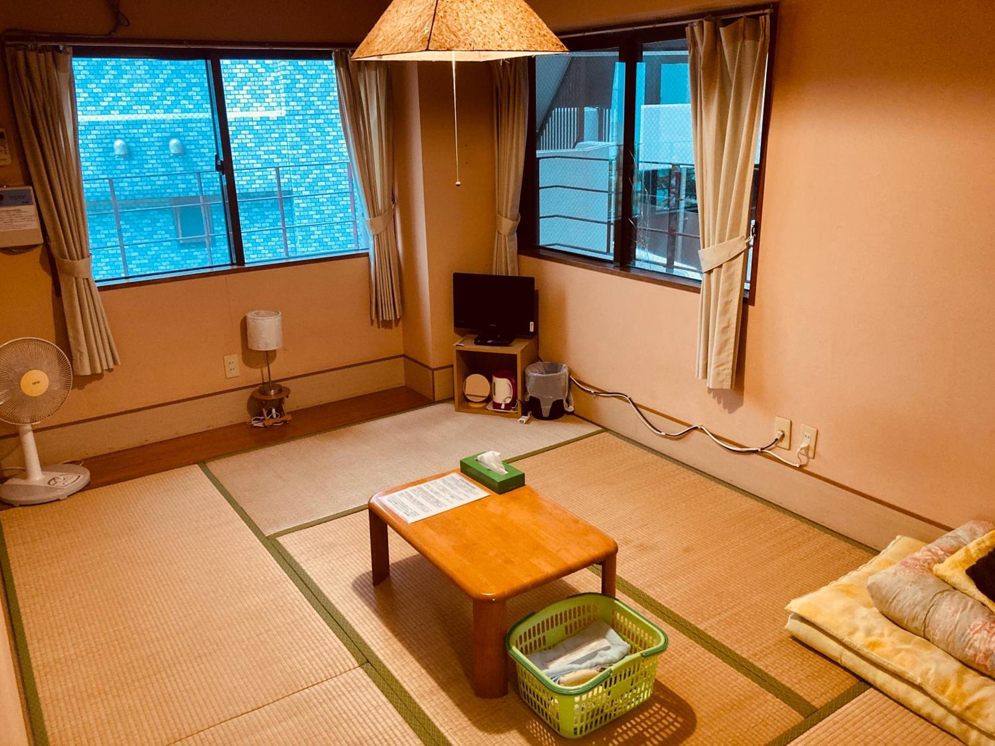 Hostel Hakuseiso Naha Ngoại thất bức ảnh